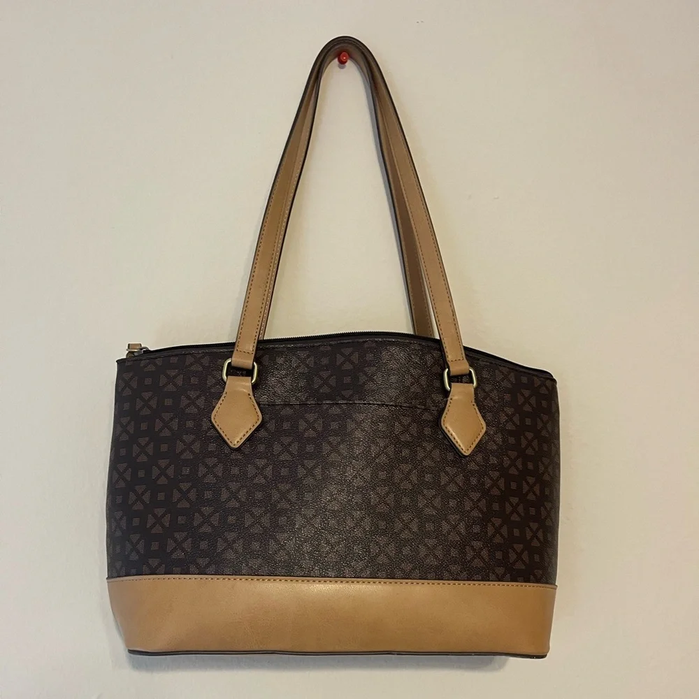 St. John’s Bug Purse - Picture 2 of 6